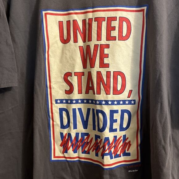 The Late Show Stephen Colbert UNITED WE STAND DIVIDED GRAY 2XL T-SHIRT Political - Picture 2 of 8